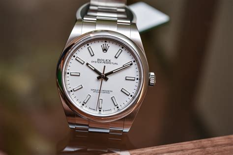 Rolex oyster perpetual 114300